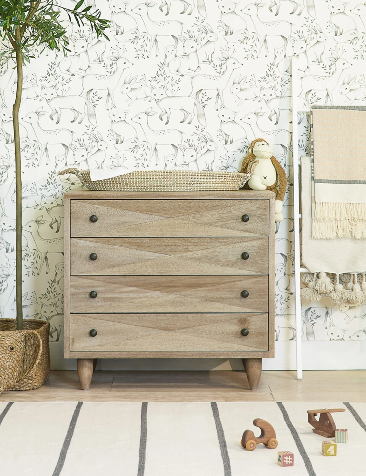 Sen 4-Drawer Dresser