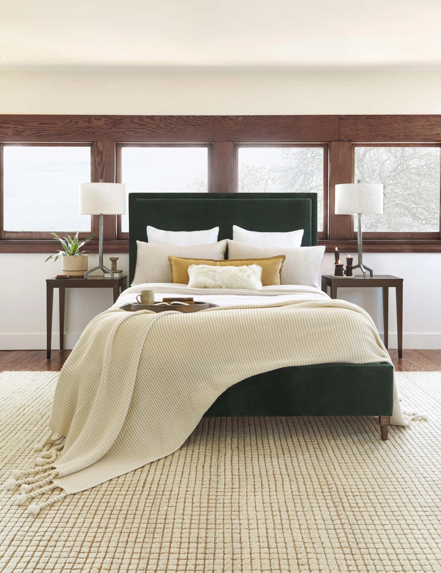 Maison Platform Bed