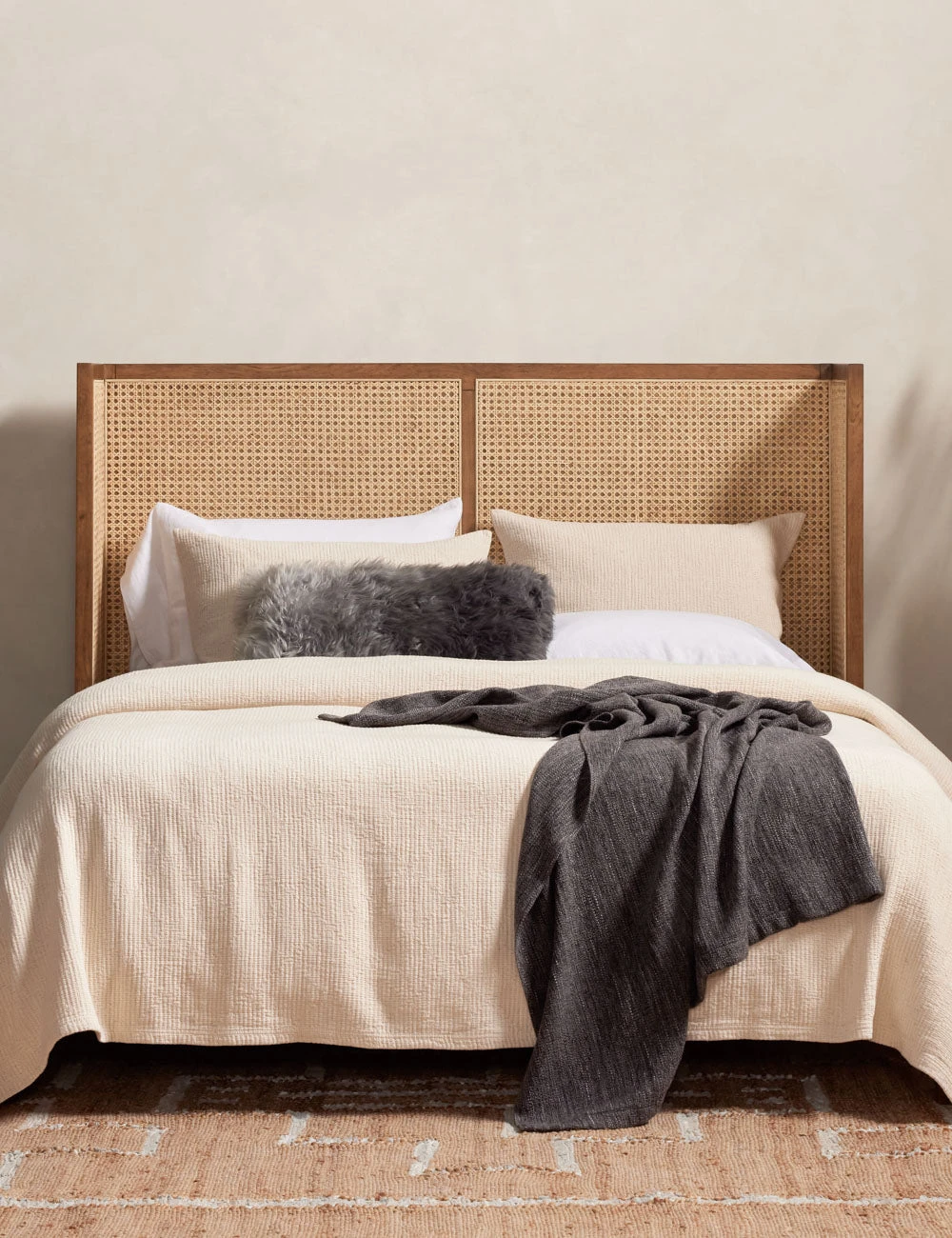 Jeni Platform Bed