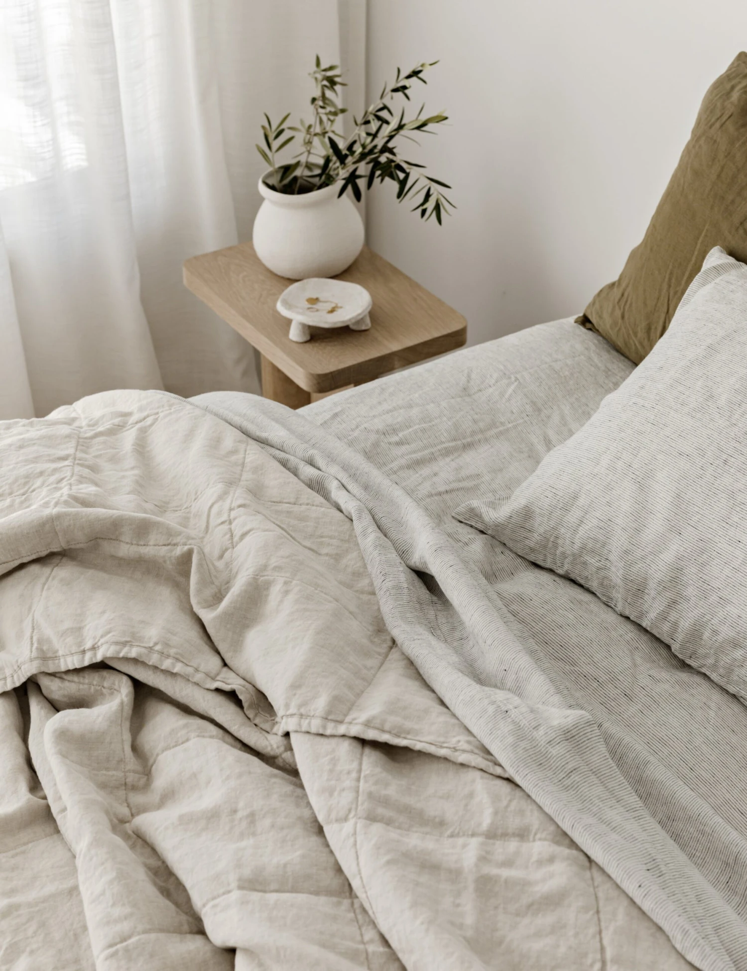 European Flax Linen Fitted Sheet by Cultiver