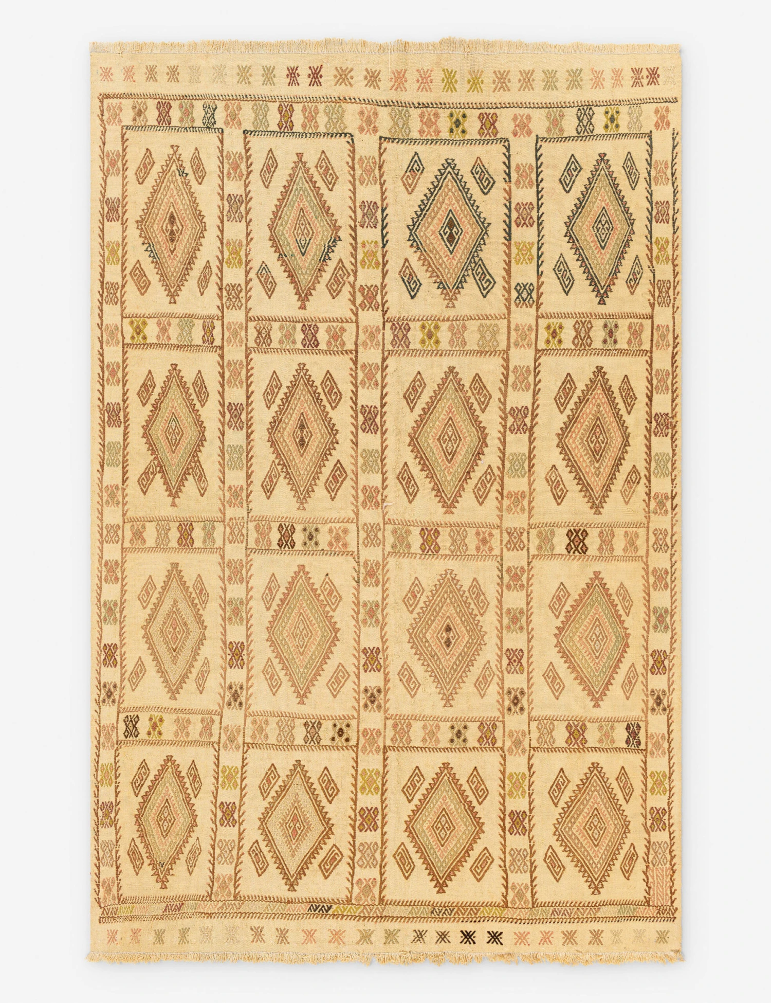 Augustine Vintage Rug, 4'9" x 7'2"