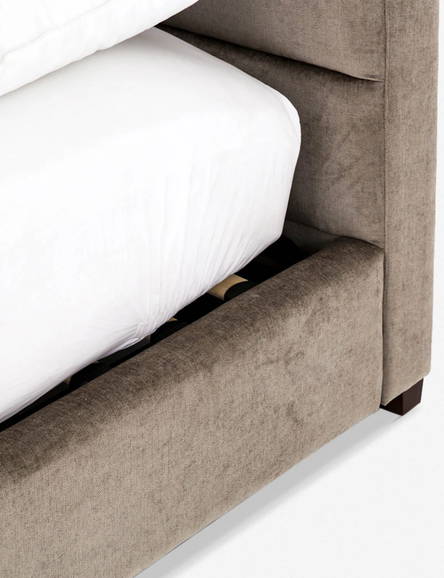 Delicia Platform Bed