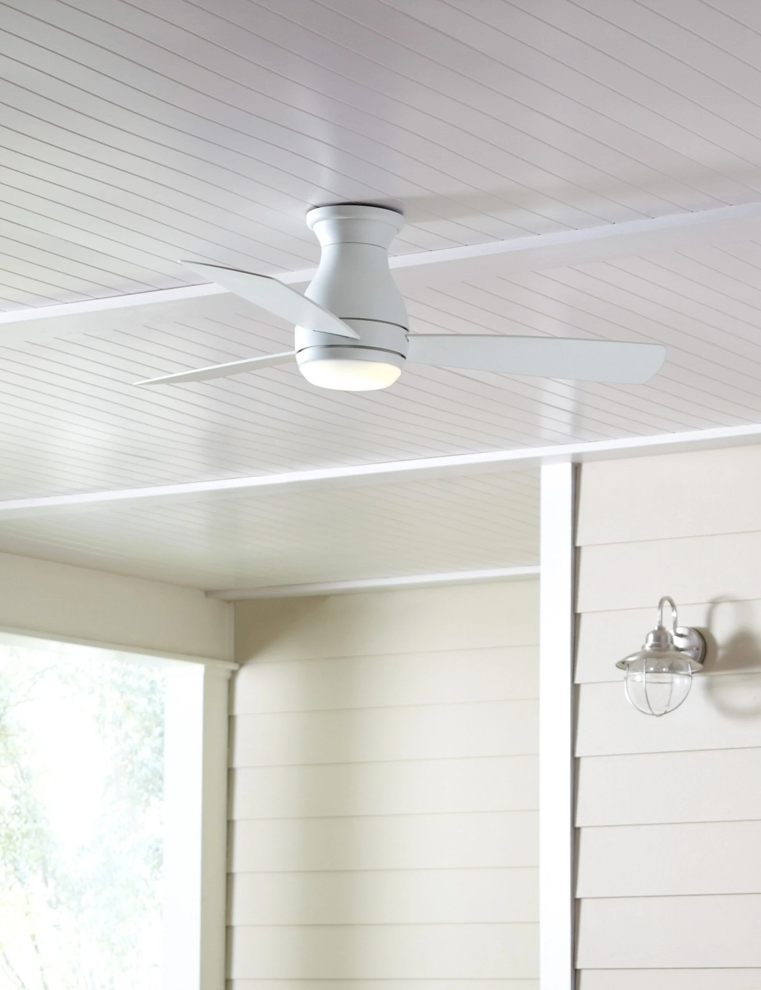 Vega Ceiling Fan + Light